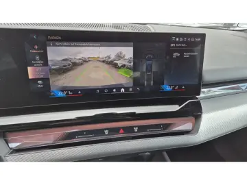 BMW 520i TouringM-Sport H K ACC KAM LED SHZG NAVI