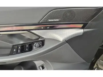 BMW 520i TouringM-Sport H K ACC KAM LED SHZG NAVI