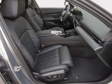 BMW 530e Navi HeadUp IconicGlow harman kardon RfKam.
