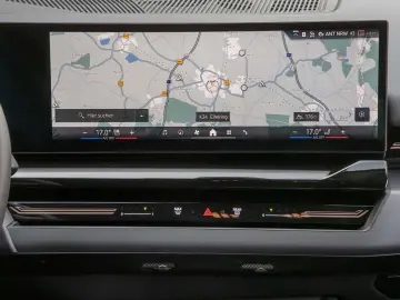 BMW 530e Navi HeadUp IconicGlow harman kardon RfKam.