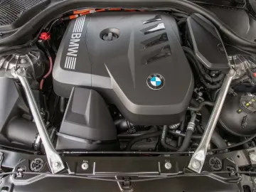 BMW 530e Navi HeadUp IconicGlow harman kardon RfKam.