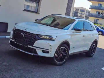 DS 7 E-TENSE 4x4 PERFORMANCE    300 CP   AUTOMAT