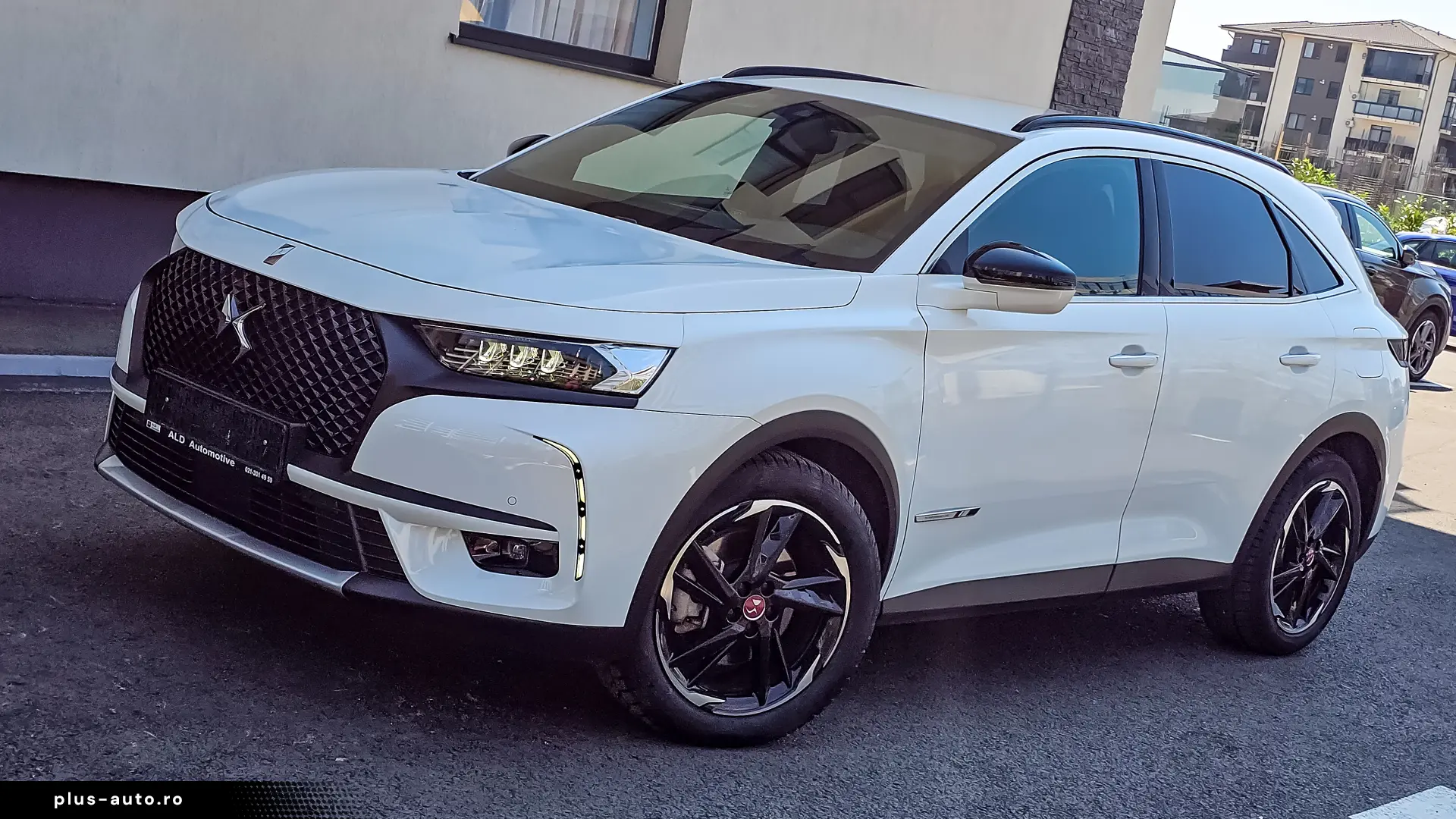 DS 7 E-TENSE 4x4 PERFORMANCE    300 CP   AUTOMAT