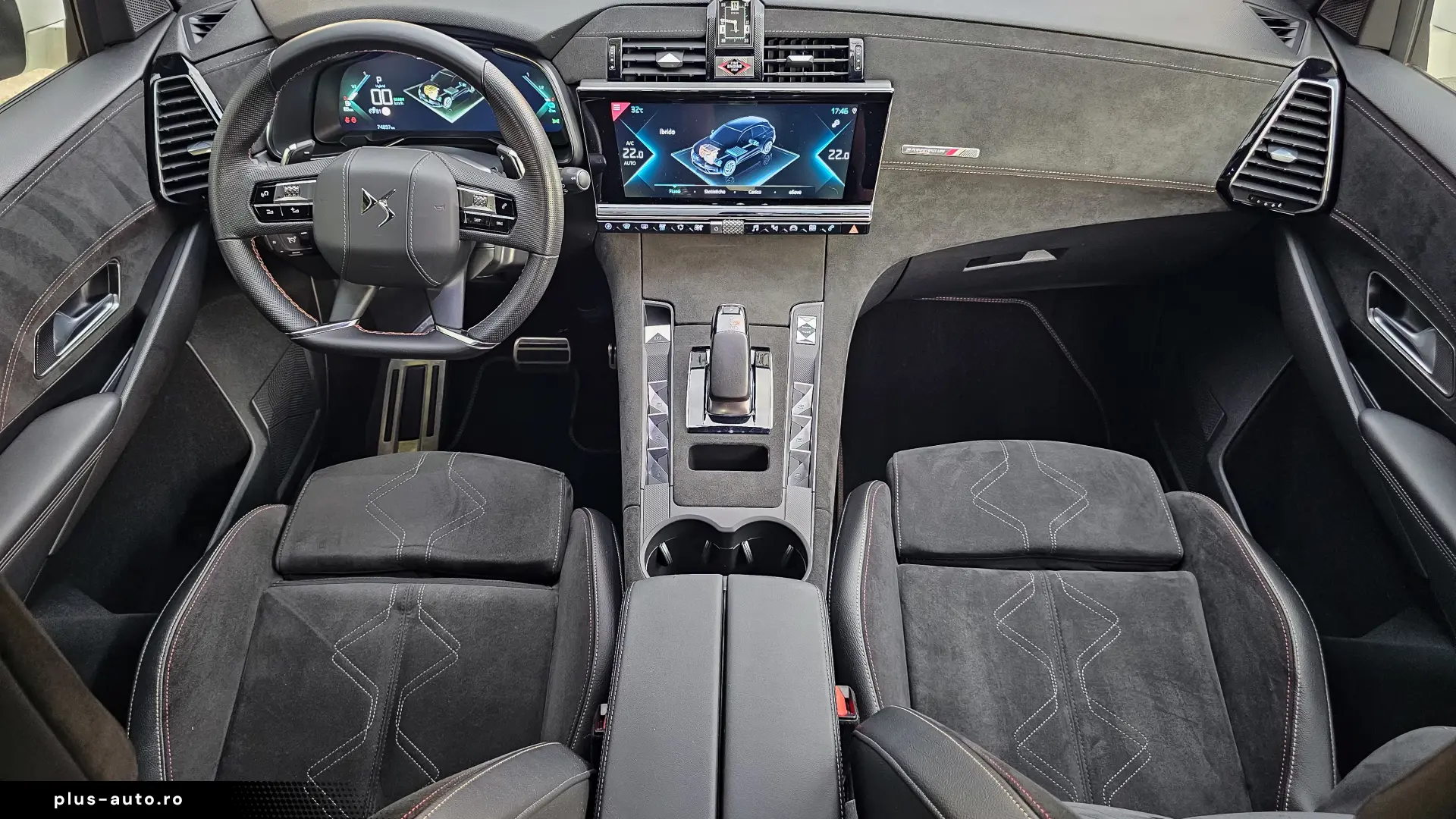 DS 7 E-TENSE 4x4 PERFORMANCE    300 CP   AUTOMAT