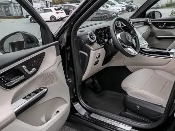 MERCEDES-BENZ GLC 200 4M AVANTAGARDE