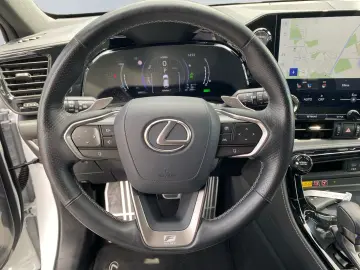 LEXUS NX 450h  F SPORT  Allrad 360  HUD Klimasitze ACC