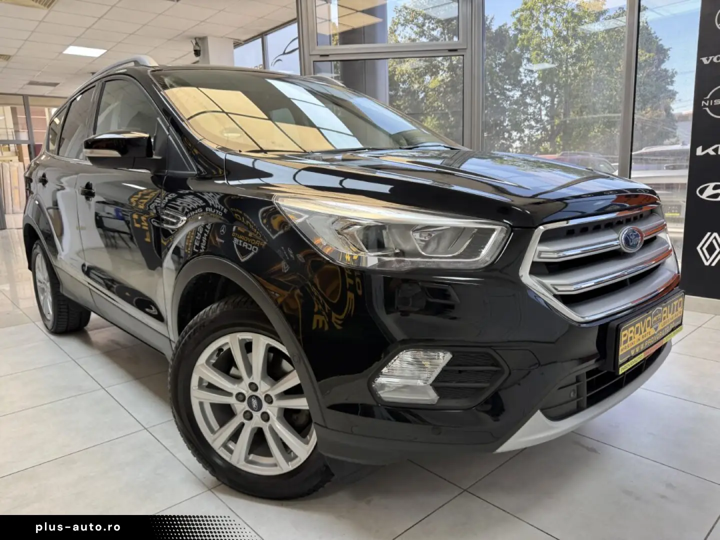 FORD KUGA TITATIUM 2018-06