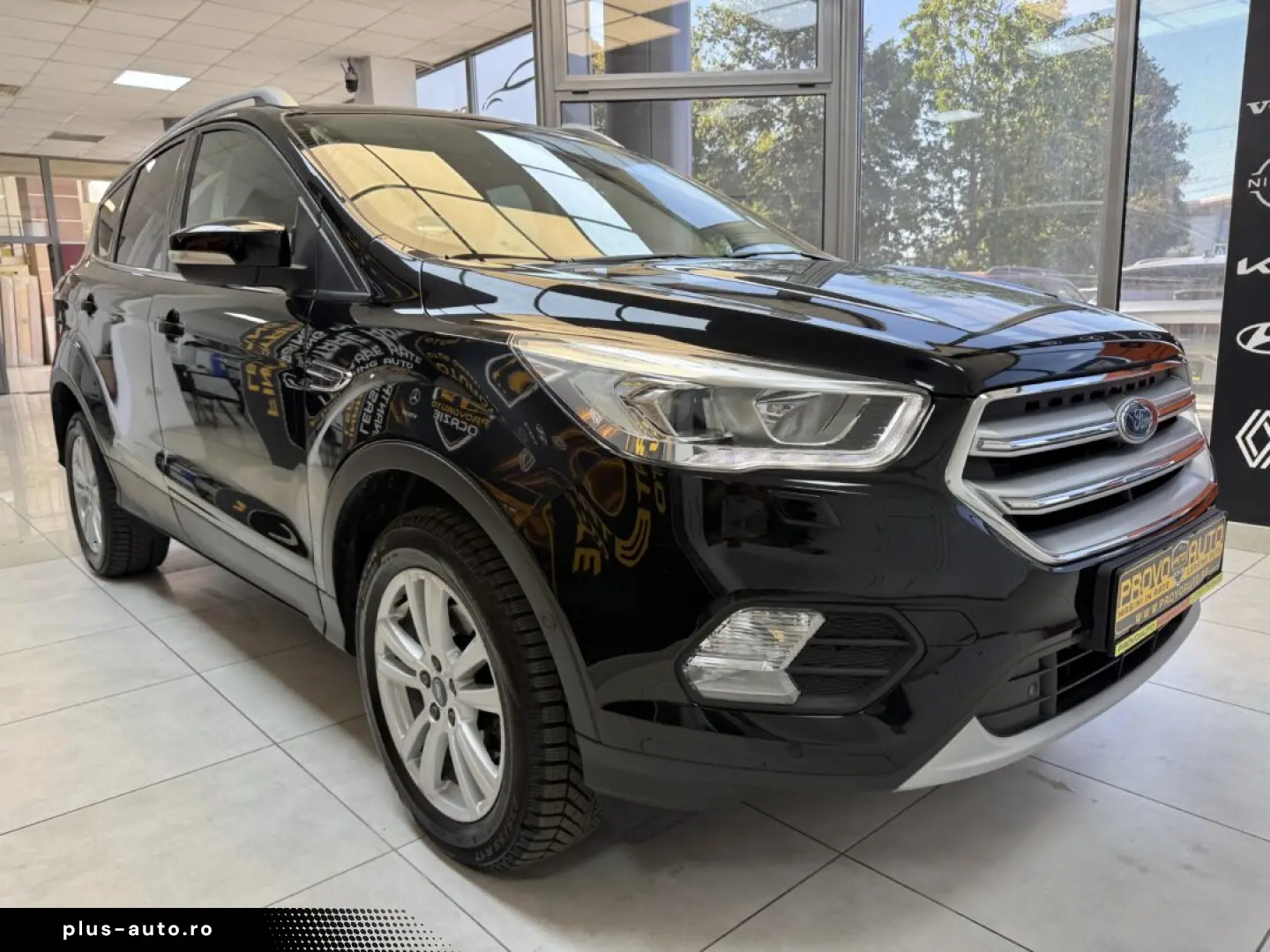 FORD KUGA TITATIUM 2018-06