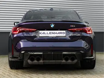 BMW M4 - Manual - Carbon Brakes