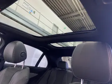 MERCEDES-BENZ E 300 e 4M AMG Distr. Kam AHK Pano LED Memory