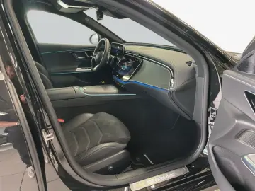 MERCEDES-BENZ E 300 e AMG Advanced  DigiLight 360  M…