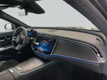 MERCEDES-BENZ E 300 e AMG Advanced  DigiLight 360  M…