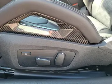 BMW M4 Competition Innovationsp.Carbon Seats