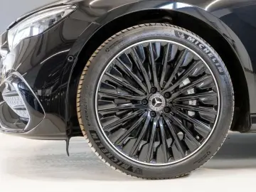 MERCEDES-BENZ E 300 de  AMG Night AHK Distronic 360 …