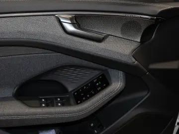 AUDI A6 Limo e-hybrid edition one qu. 270 kW S line