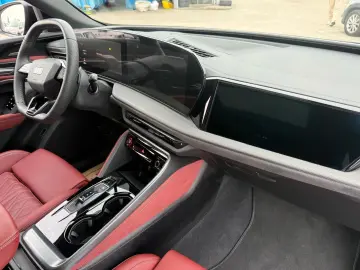 AUDI SQ5 Sportback Quattro Edition One Pano HuD 360Camera