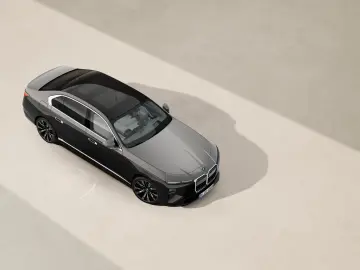 BMW 740 xDrive Design Pure Excellence-MY2027- LIVRARE RAPIDA