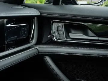 Porsche Panamera 4 E-Hybrid - MY2026 - LIVRARE RAPIDA!