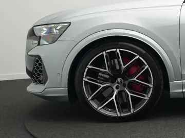 AUDI RSQ8 Dynamic B&O ACC HuD AHK