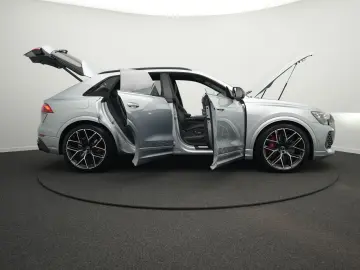 AUDI RSQ8 Dynamic B&O ACC HuD AHK