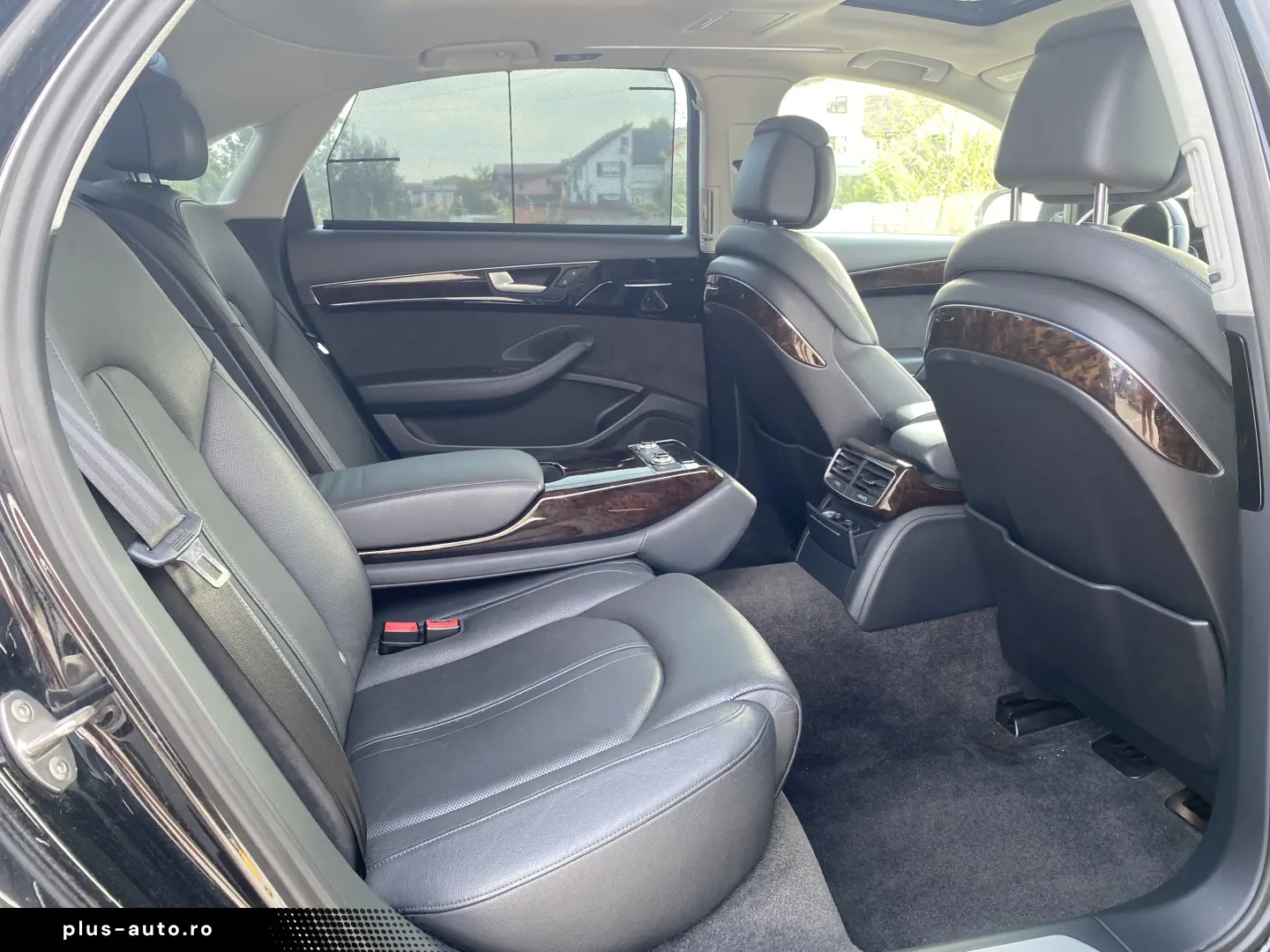 Audi A8L d4 quattro  3.0 tfsi 333cp