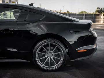 FORD Mustang 5.0 Ti-VCT V8 Fast. GT BESONDERE EXTRAS!