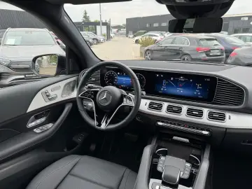 MERCEDES-BENZ GLE 450 d AMG AHK Pano Burm MBeam 360 Keyless