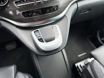 MERCEDES-BENZ V 300 d Avantgarde Extralang Sportpake…