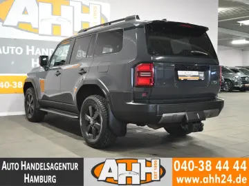 TOYOTA Land Cruiser 2.8 D-4D AWD EXECUTIVE LED 360 AHK!