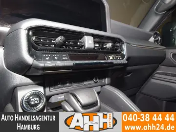 TOYOTA Land Cruiser 2.8 D-4D AWD EXECUTIVE LED 360 AHK!