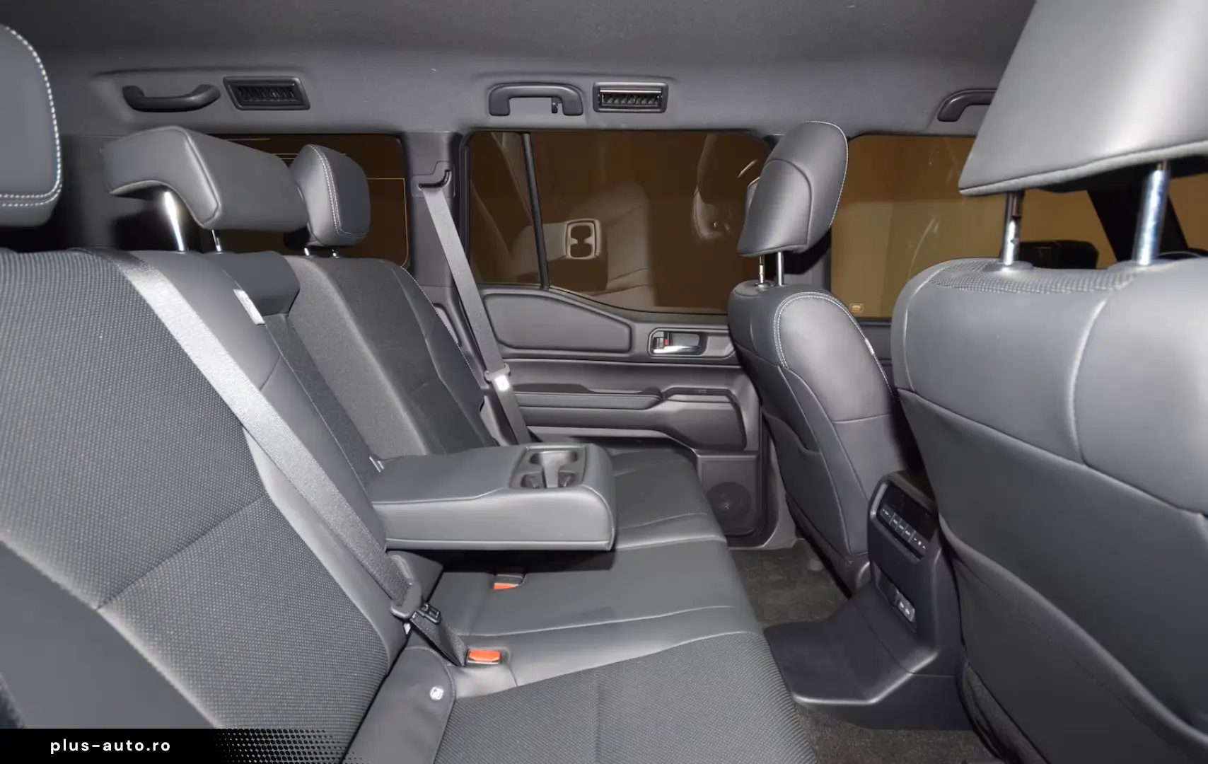 TOYOTA Land Cruiser 2024 — imagine 13