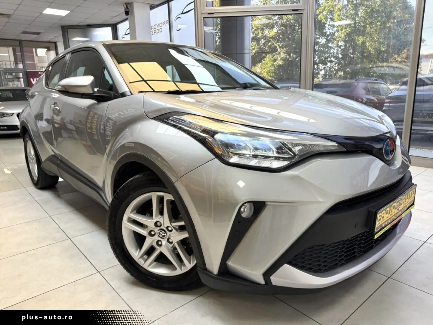 TOYOTA CHR CROSS HYBRID 2024