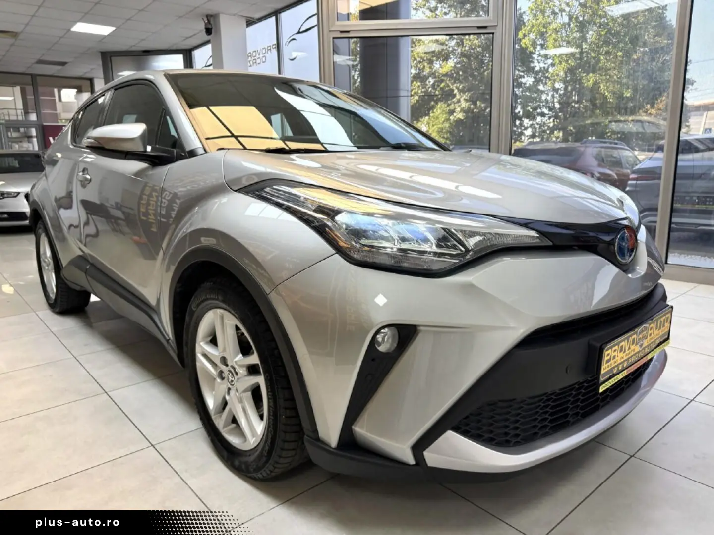 TOYOTA CHR CROSS HYBRID 2024