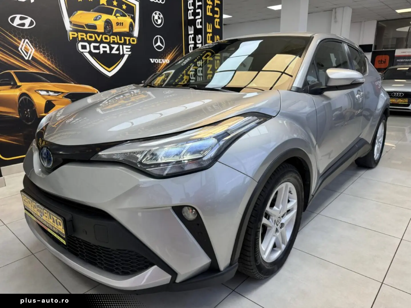 TOYOTA CHR CROSS HYBRID 2024