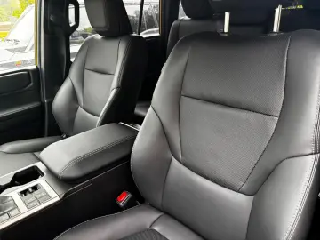 Toyota Land Cruiser 2.8 D-4D Executive 48V   AWD