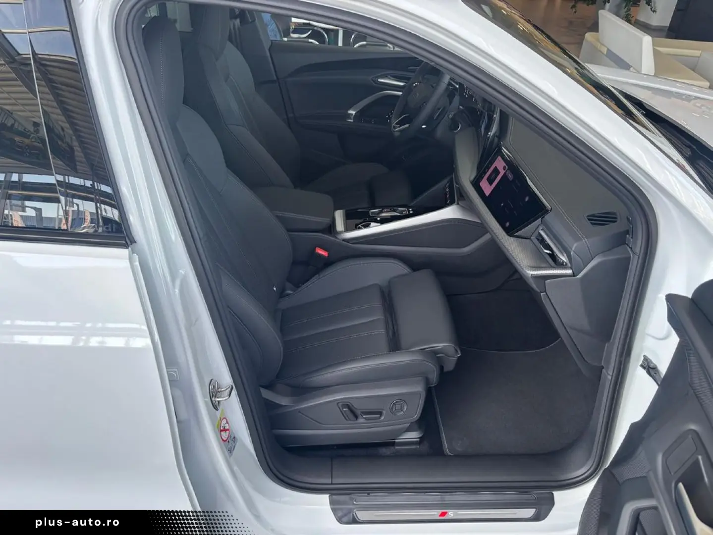 Audi Q5 Sportback S Line e-hybrid 299cp quattro Stronic Plug