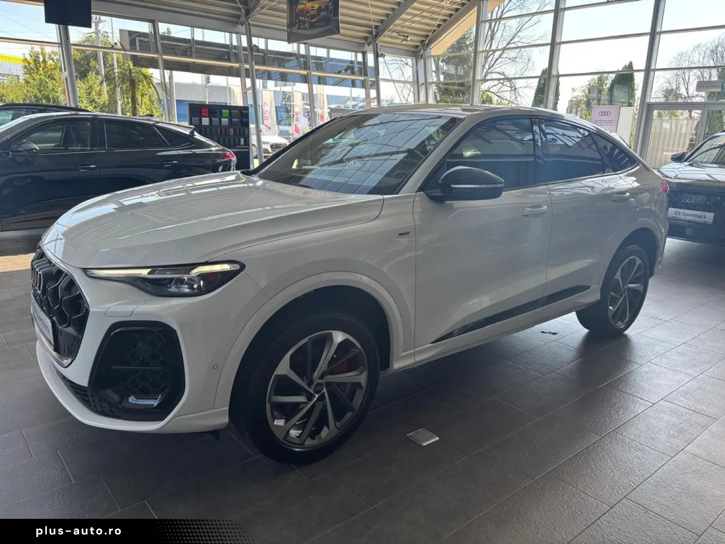 Audi Q5 Sportback S Line e-hybrid 299cp quattro Stronic Plug