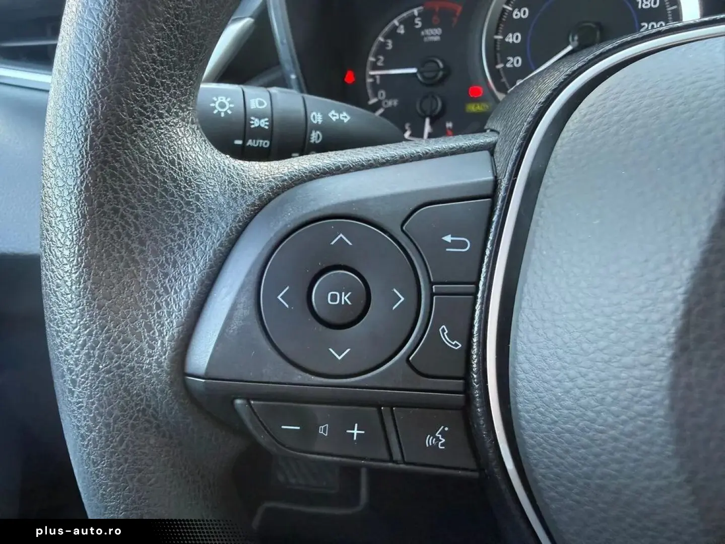 Toyota Corolla 1.8 Hybrid Business Hsd E-CVT