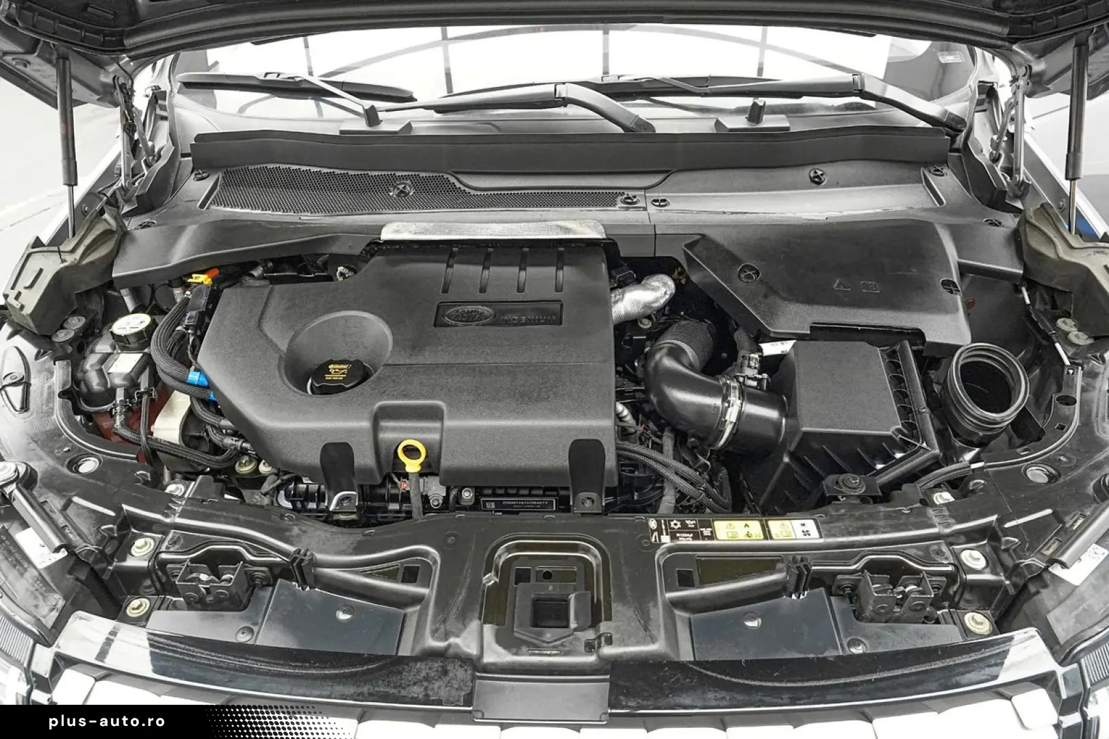 Land-Rover Discovery-Sport