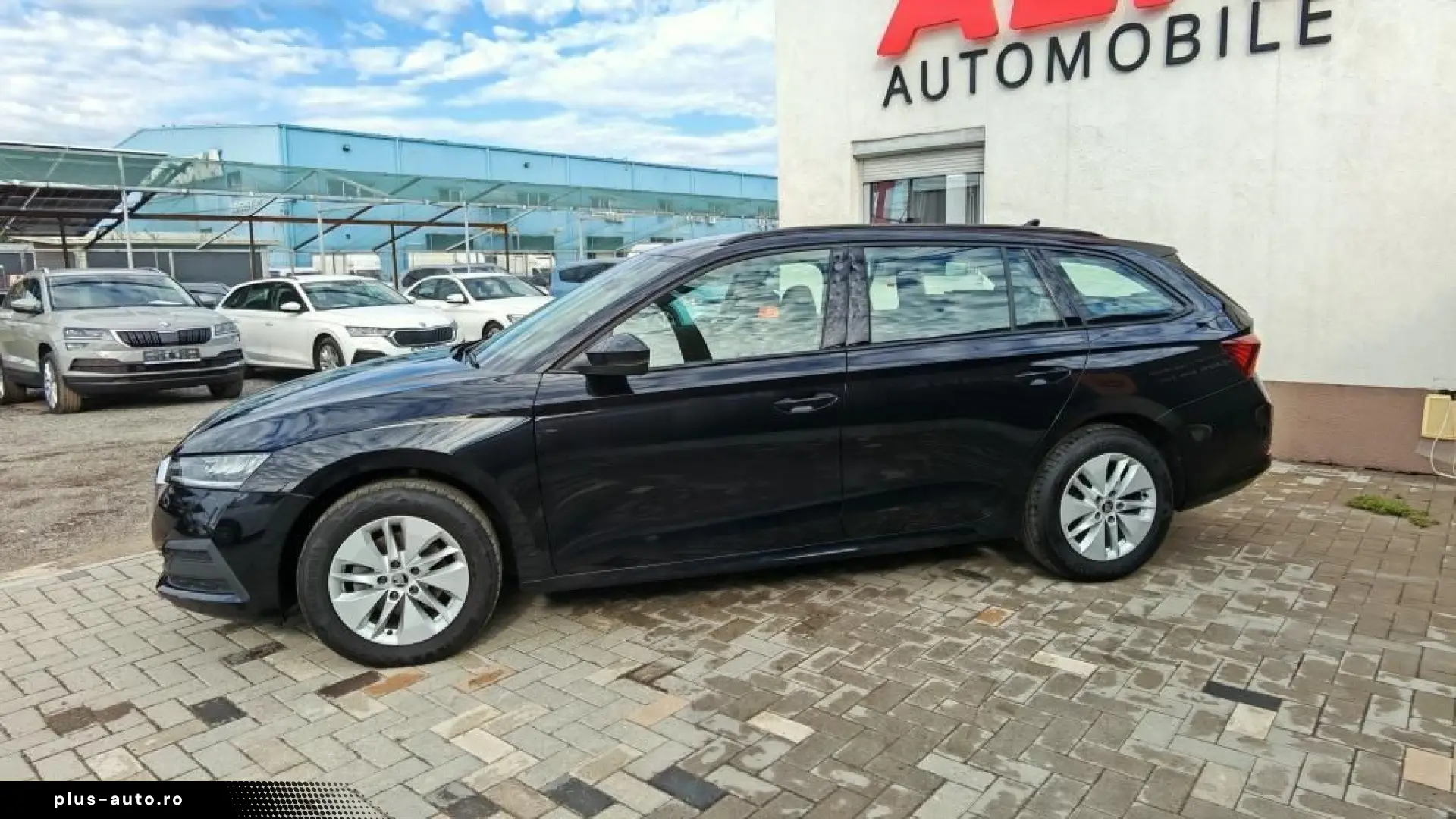 Skoda Octavia Automata benzina 2024 - Credit   Leasing   Gar