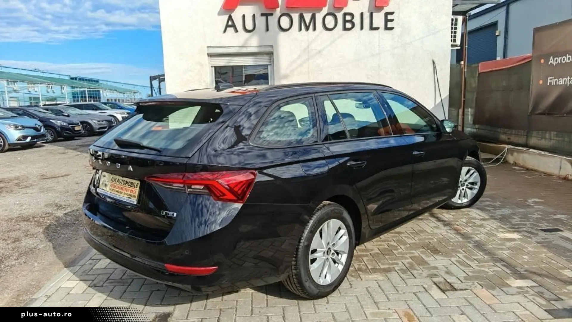 Skoda Octavia Automata benzina 2024 - Credit   Leasing   Gar
