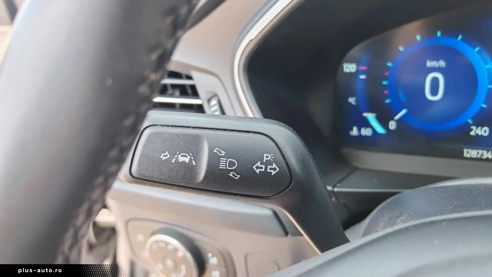 Ford Focus Benzina Titanium X - Credit   Leasing   Garantie