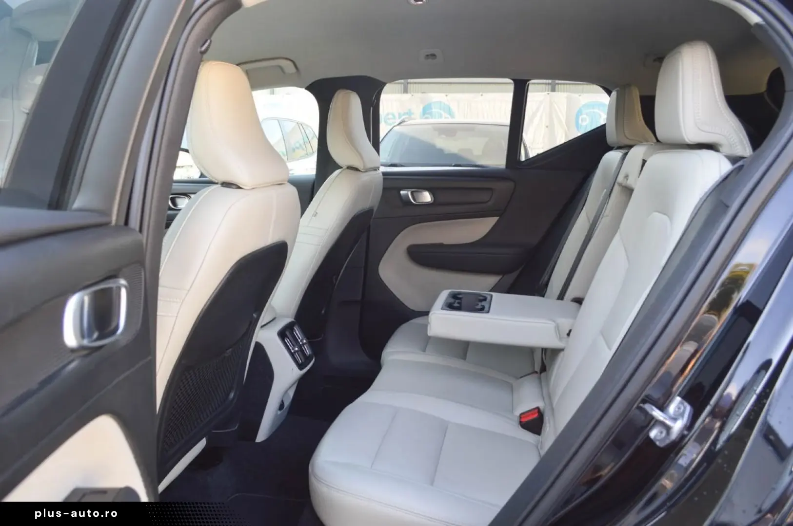 2019 Volvo XC-40 AWD 2.0 Diesel 190CP Automată Rate Fixe Gar