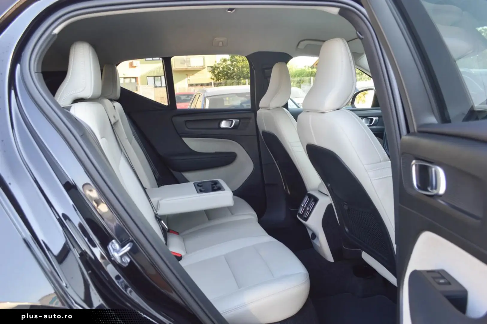 2019 Volvo XC-40 AWD 2.0 Diesel 190CP Automată Rate Fixe Gar