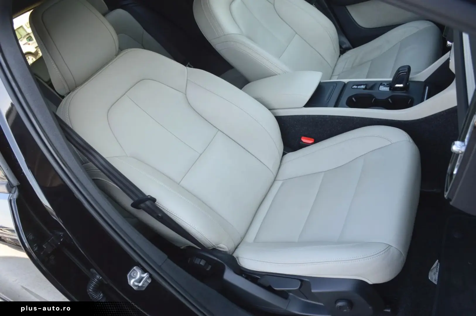 2019 Volvo XC-40 AWD 2.0 Diesel 190CP Automată Rate Fixe Gar
