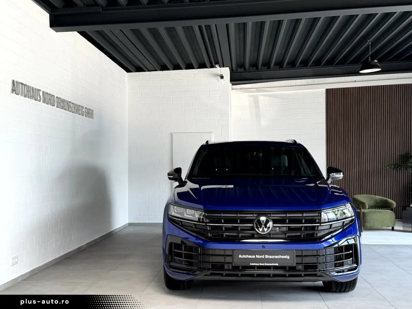 VW Touareg R 3.0TSI BlackStyle Pano AHK HUD Massage