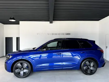 VW Touareg R 3.0TSI BlackStyle Pano AHK HUD Massage