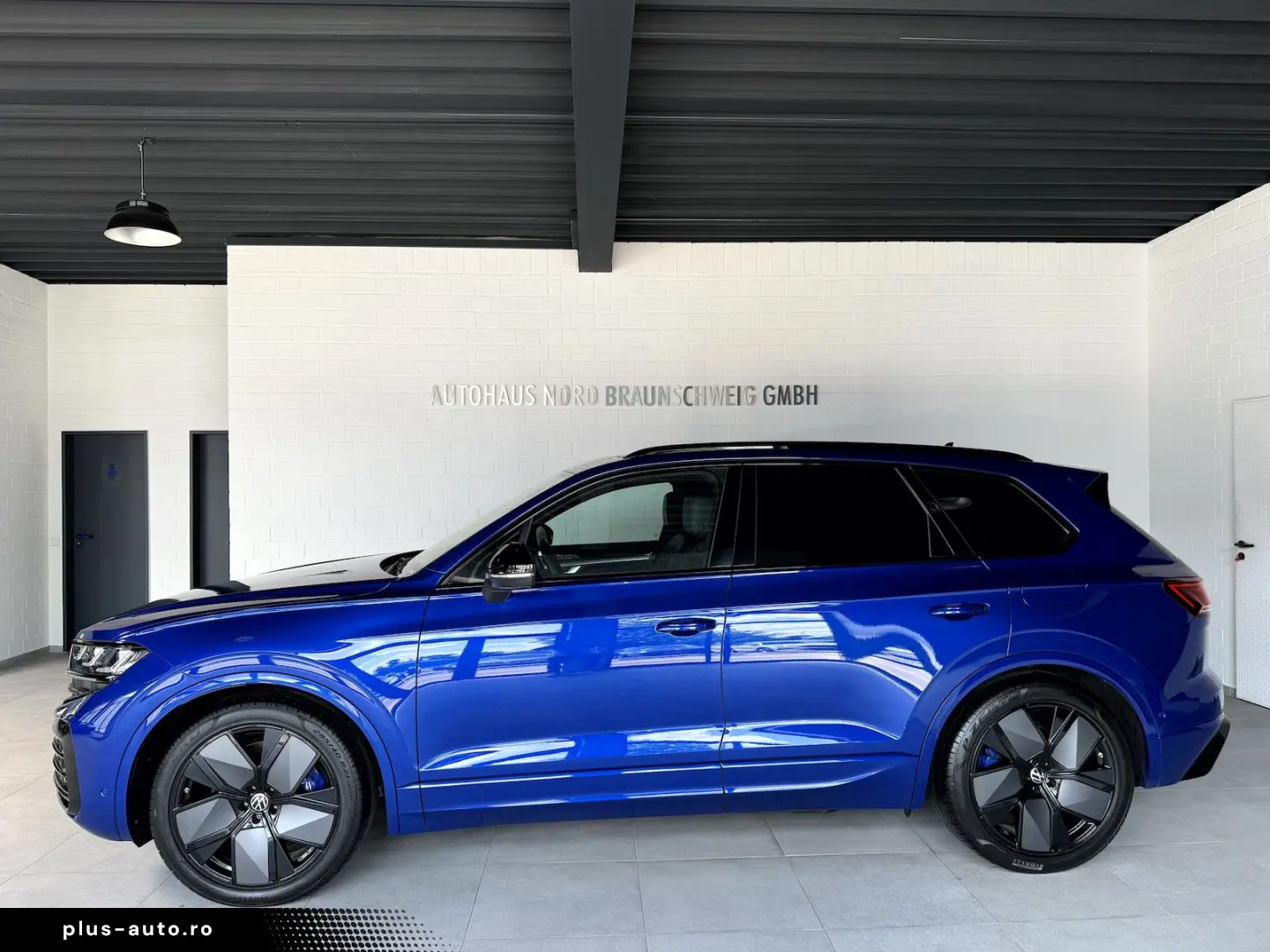 VW Touareg R 3.0TSI BlackStyle Pano AHK HUD Massage