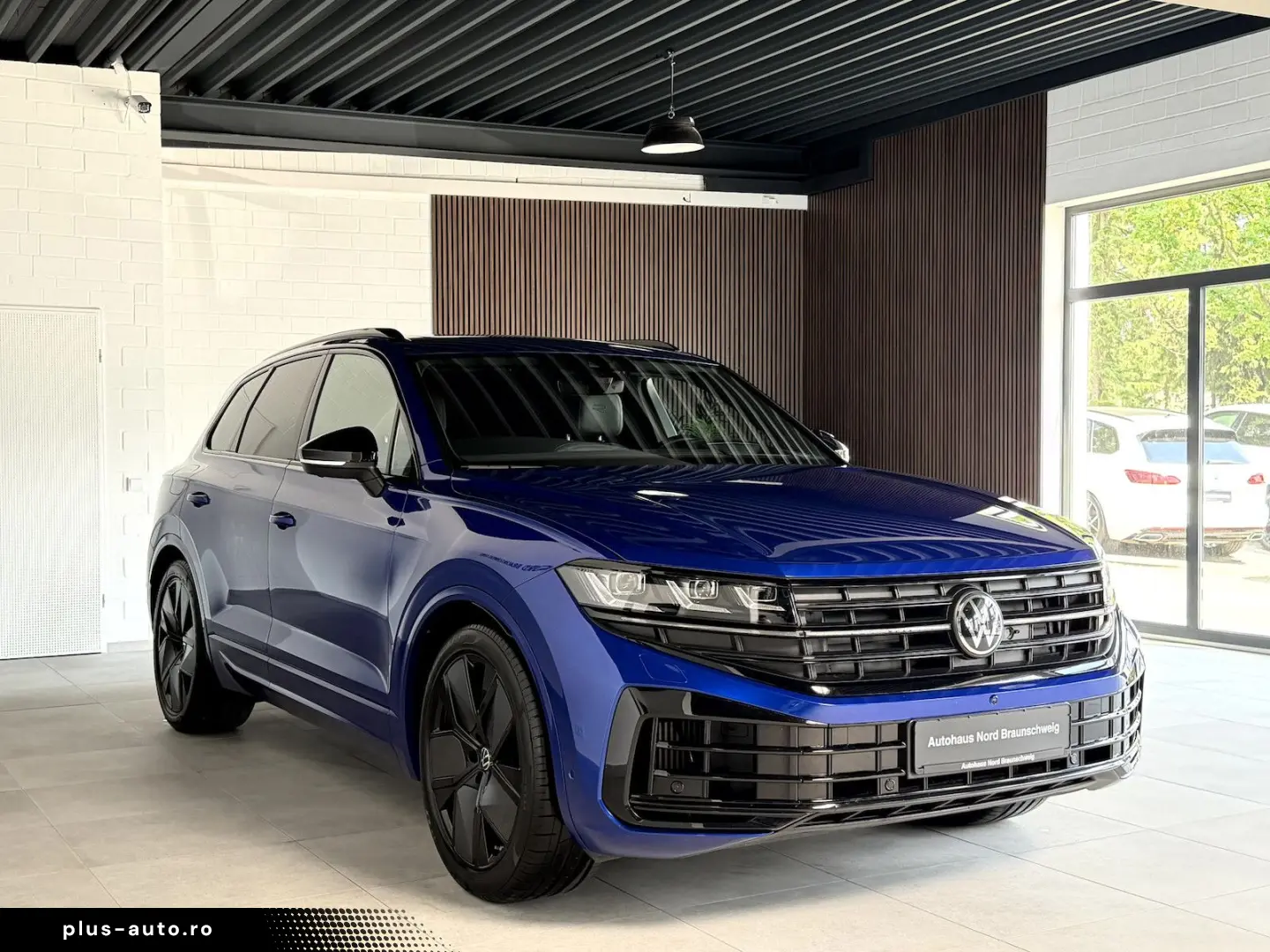 VW Touareg R 3.0TSI BlackStyle Pano AHK HUD Massage