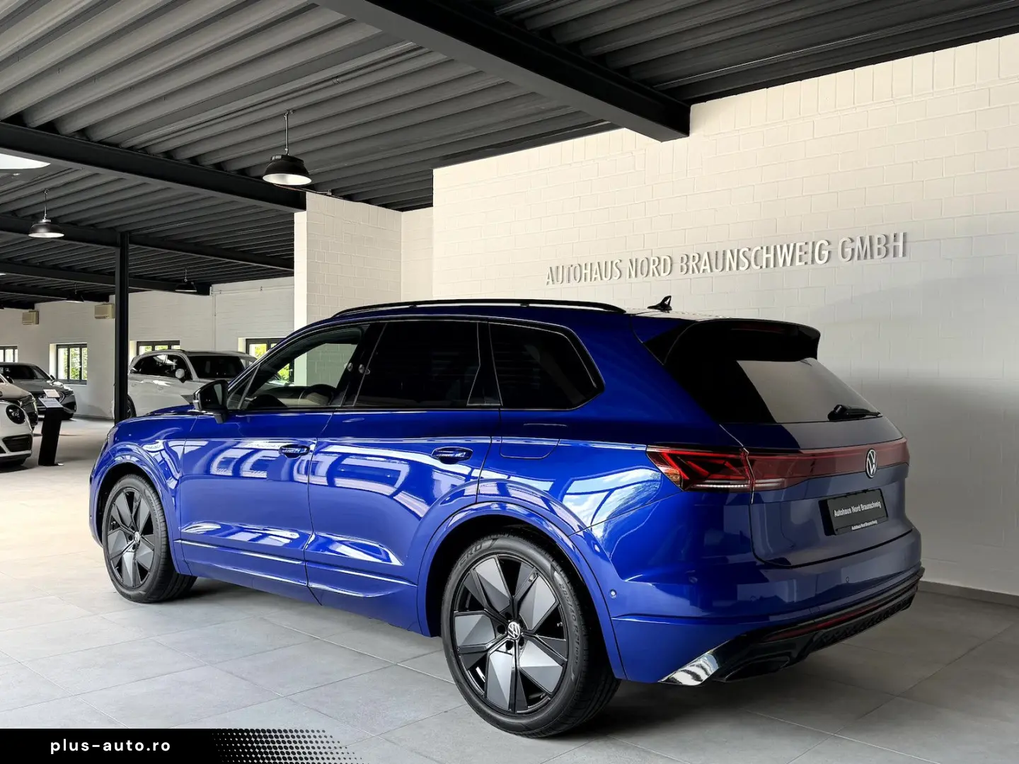 VW Touareg R 3.0TSI BlackStyle Pano AHK HUD Massage